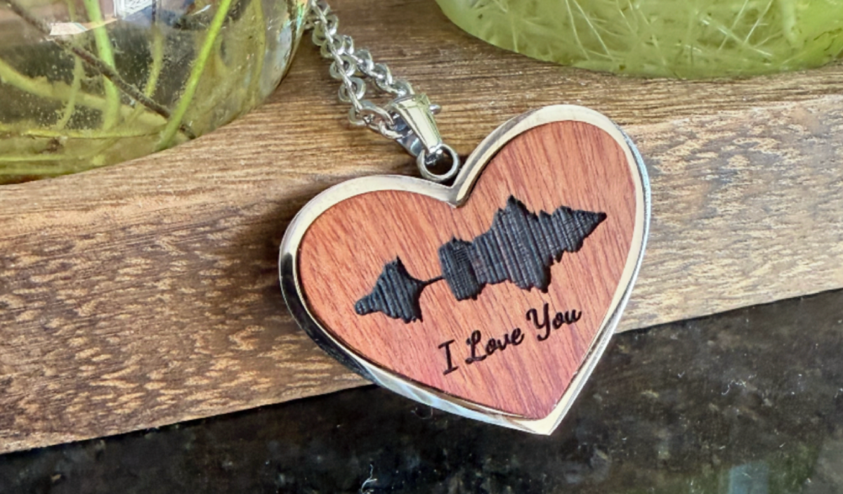 Playable personalized Soundwave necklace made from a voice recording